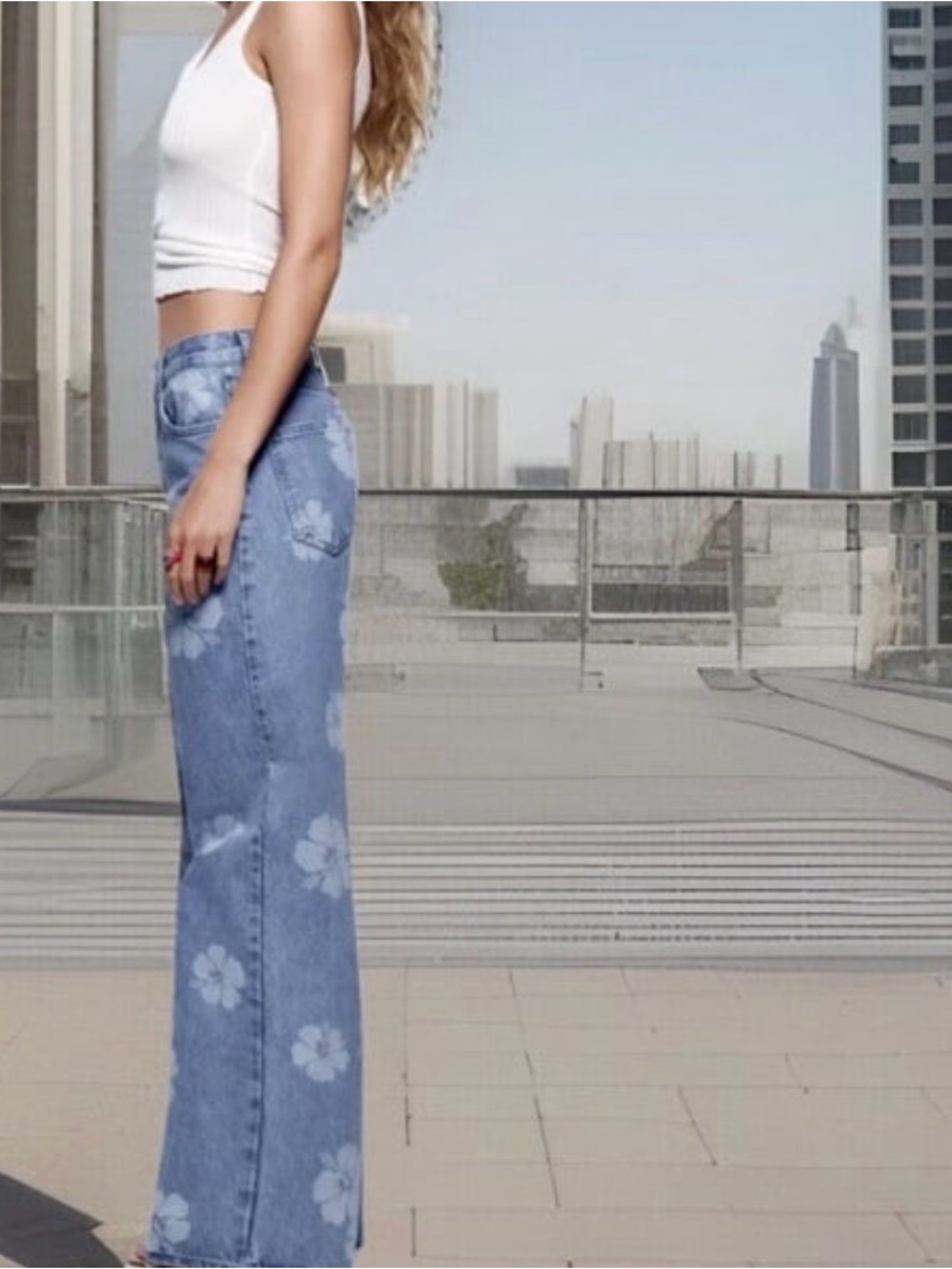 ZARA Wide Leg High Rise Hibiscus Print Jeans Size 2 - Picture 3 of 13